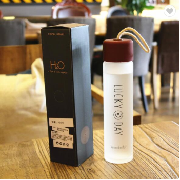 Unique Graphic and Thoughtful Pattern Round Glass Water Bottle for Sell Cute Cup Straight Cup for Students